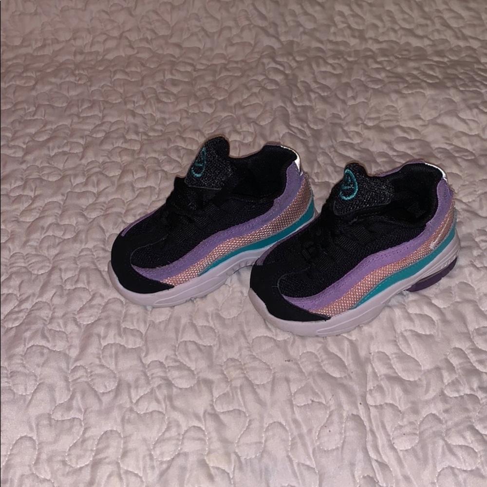 Have A Nike Day size 6c